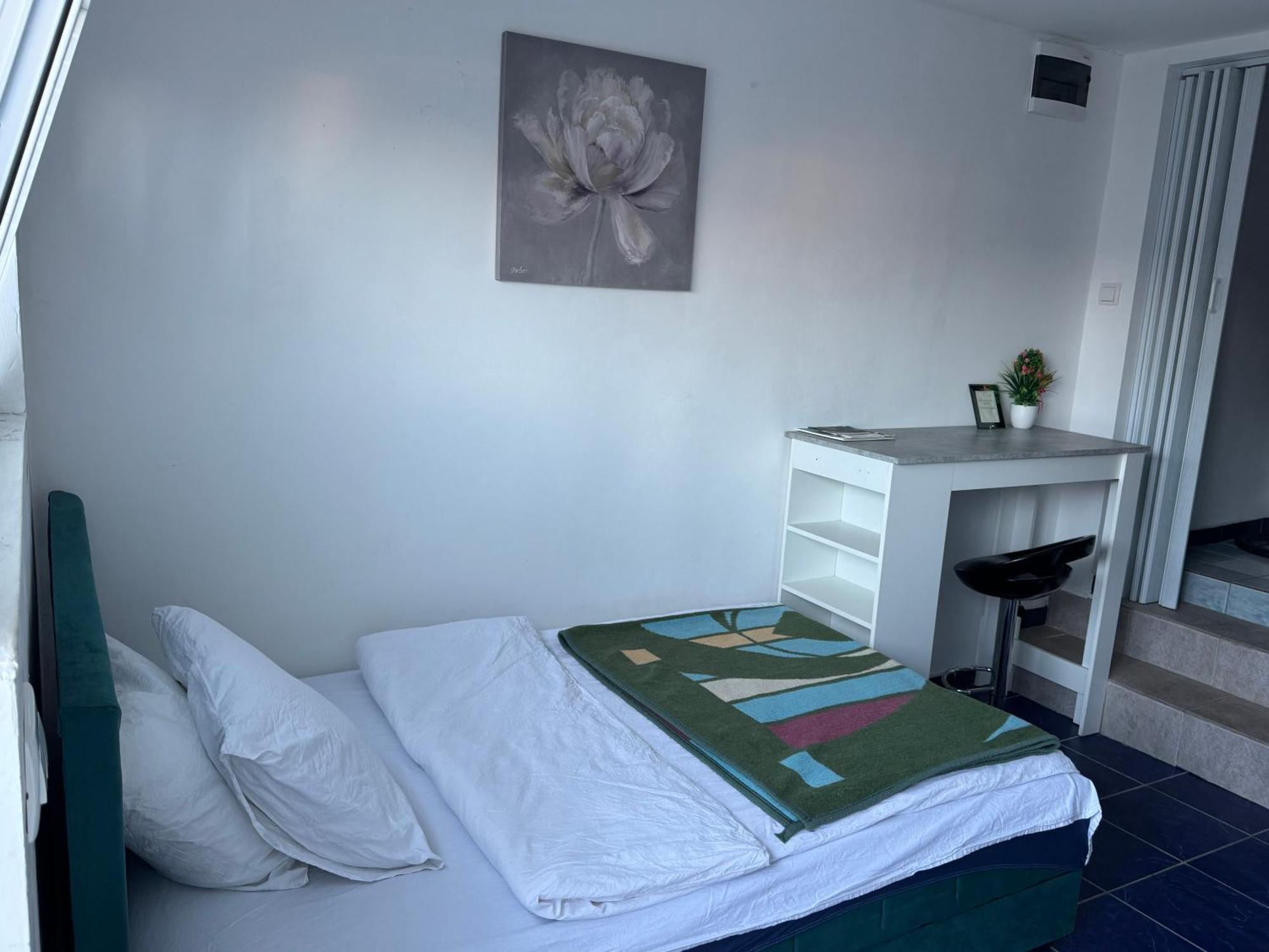 Apartmani Breze 포드고리차 외부 사진